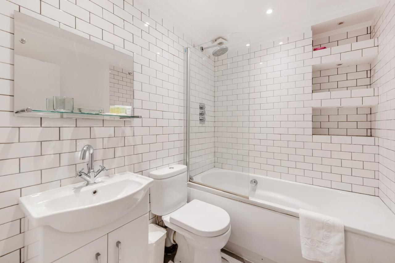 Lovely 2 Bedroom Flat In The Heart Of Chelsea London Exterior photo