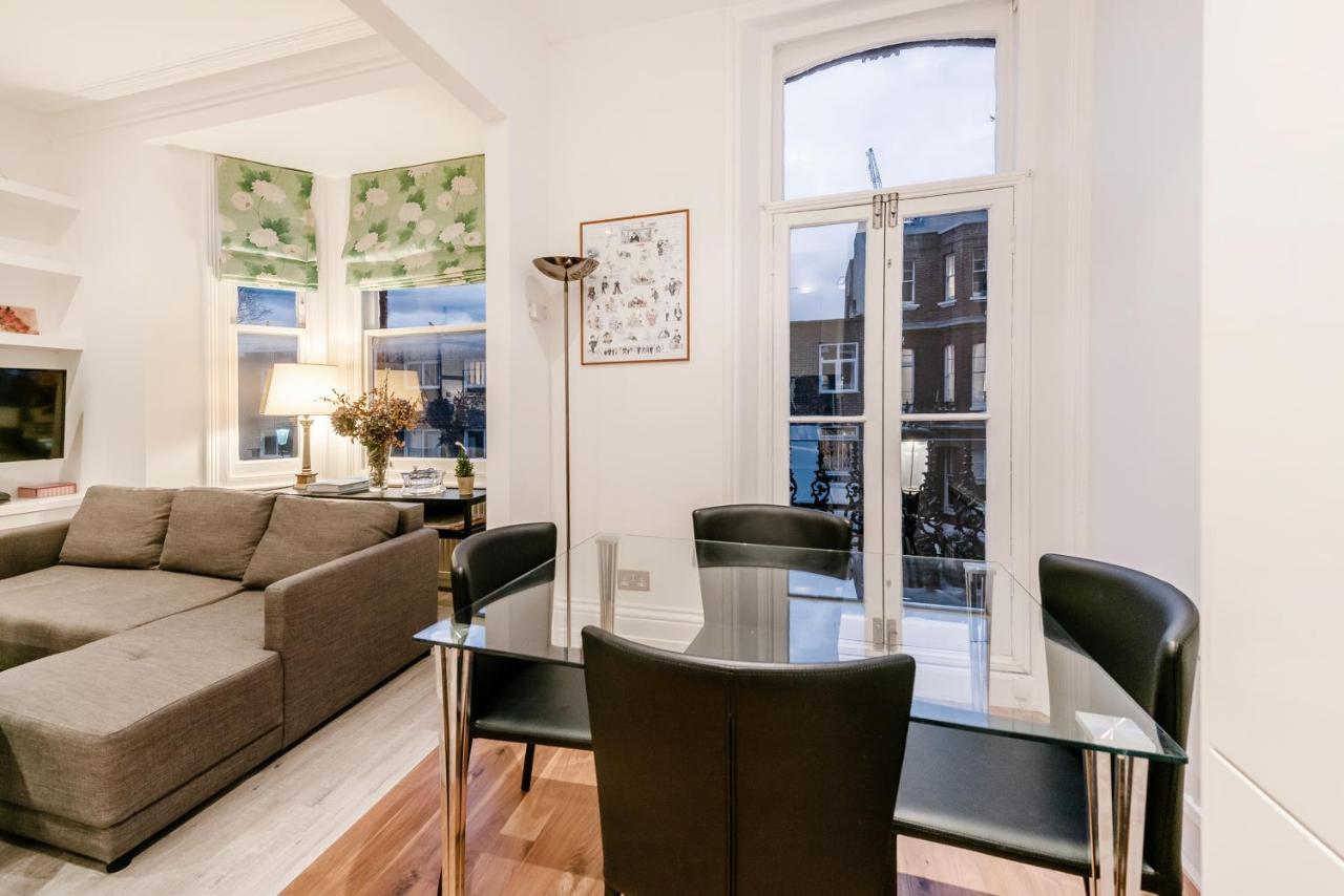 Lovely 2 Bedroom Flat In The Heart Of Chelsea London Exterior photo
