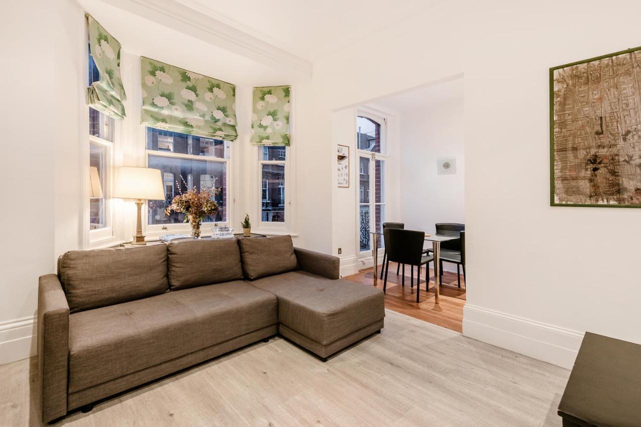 Lovely 2 Bedroom Flat In The Heart Of Chelsea London Exterior photo